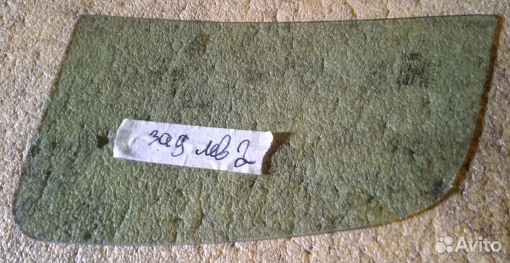 Боковое стекло Рено sandero 1