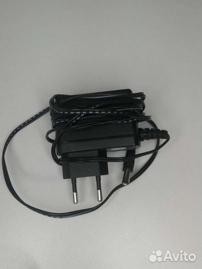 Goldeneye - аппарат для татуажа