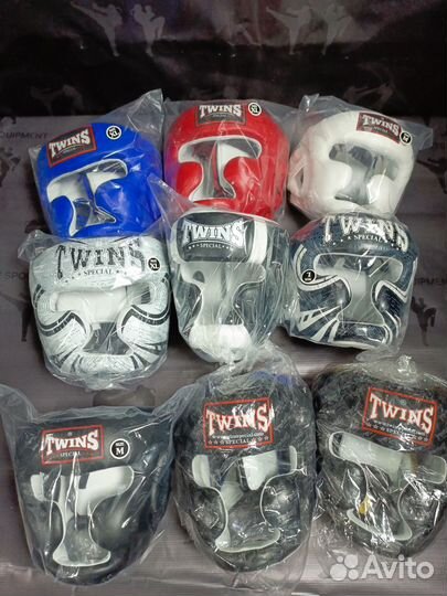 Боксерский шлем Top king