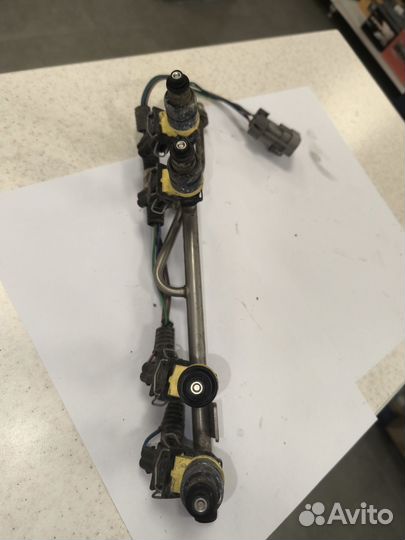 Топливная рампа 1.6 8кл