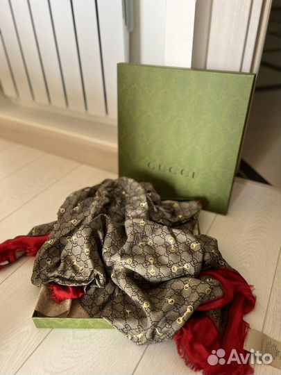 Шарф / шаль Gucci