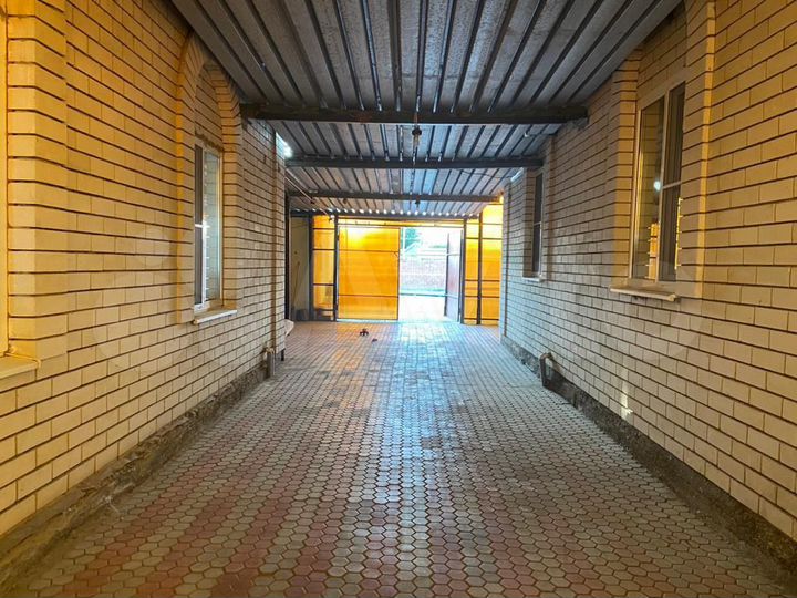 Дом 240 м² на участке 15 сот.