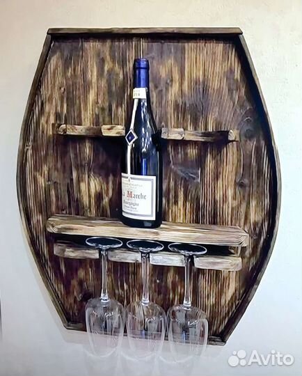 Полка для винных бутылок с бокалами