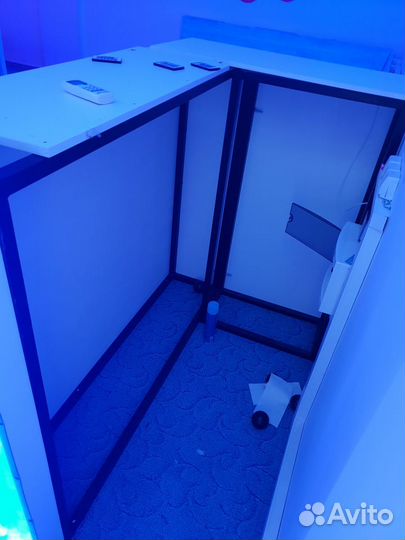 Стойка световая