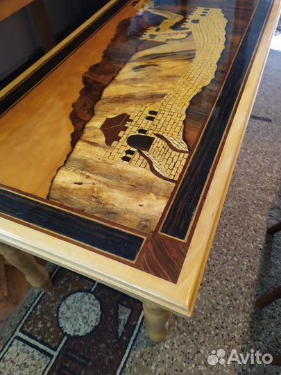 Панно из дерева