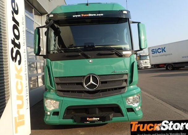 Pазбираем грузовик Mercedes-Benz Actros mpiv с 201