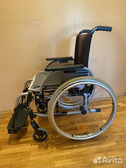 Коляска инвалидная