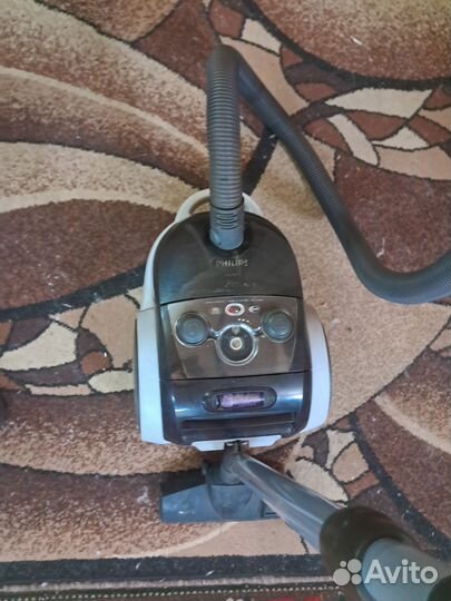 Пылесос philips