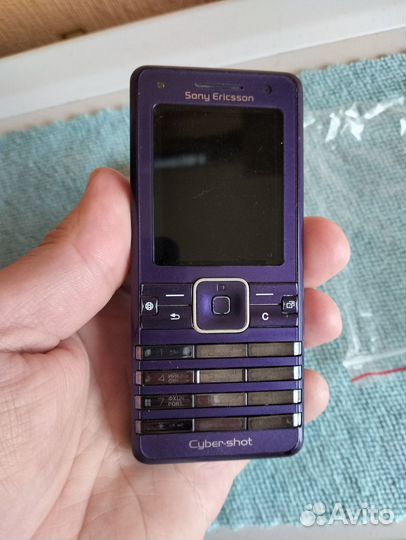 Sony Ericsson K770i