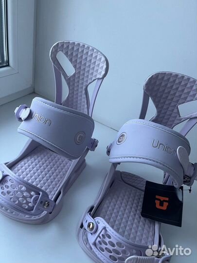 Женские крепления для сноуборда Union Binding Co