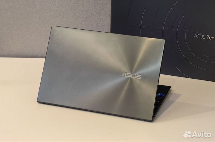 Asus Zenbook 13 oled i5 8 512