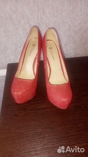 Туфли женские 39 размер