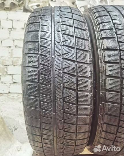 Bridgestone Blizzak Revo GZ 215/60 R17 96S