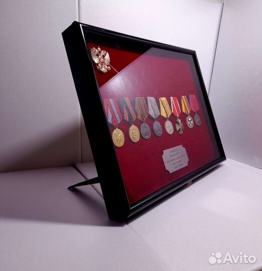 Настольные витрины для медалей 30х40