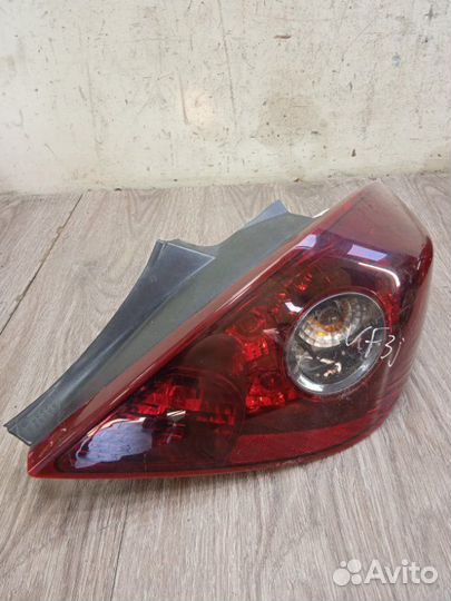 Фонарь задний правый Opel Corsa D хетчбэк 3-Х дв