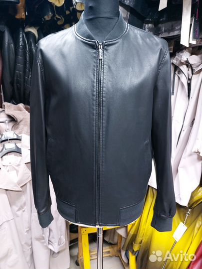 Мужская кожаная куртка Бомбер