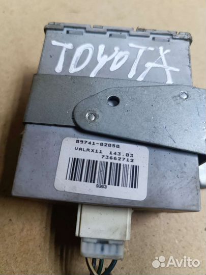 Электронный блок управления Toyota Corolla 120