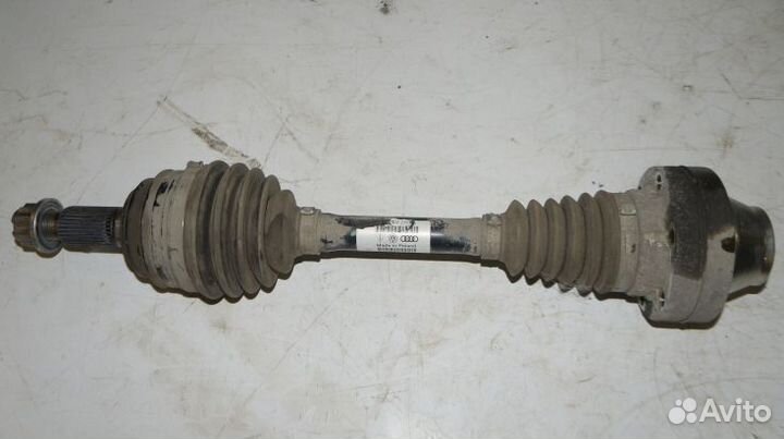 Привод передний правый Volkswagen Touareg 10-18 г