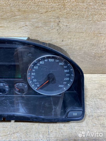 Панель приборов Volkswagen Golf 5 дизель 112189