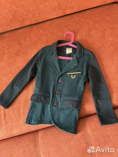 Пиджак на мальчика 6-7 лет