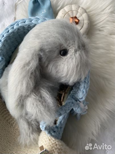 Декоративный кролик вязаный