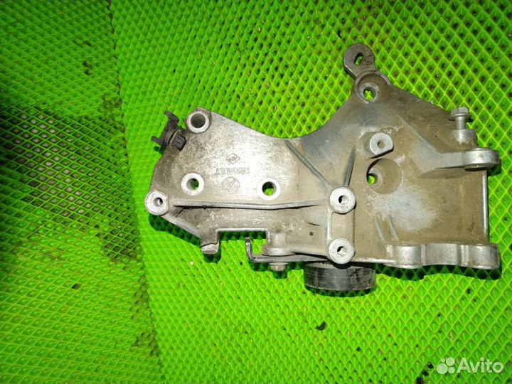 Кронштейн крепления компрессора Renault Symbol