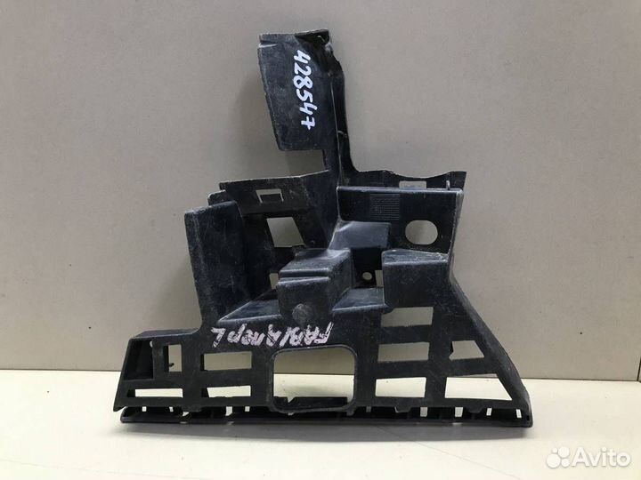 Кронштейн переднего бампера правый Skoda Fabia 5J