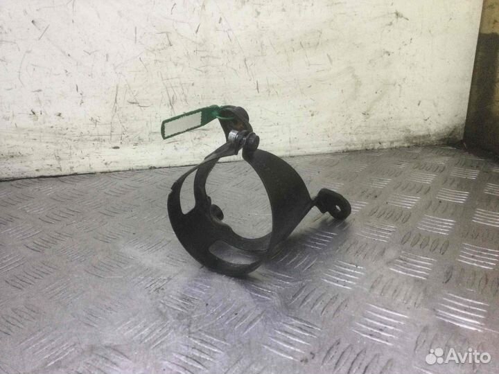 Кронштейн топливного фильтра Mercedes C-klasse a64