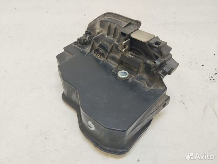 Замок двери задний левый Bmw X3 E83 2006-2010