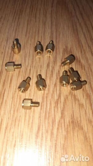 Стойки крепления материнской платы