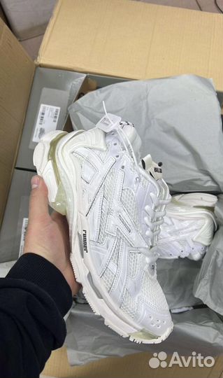 Balenciaga runner