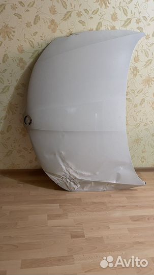 Продам капот и фары на Shkoda Rapid оригинал