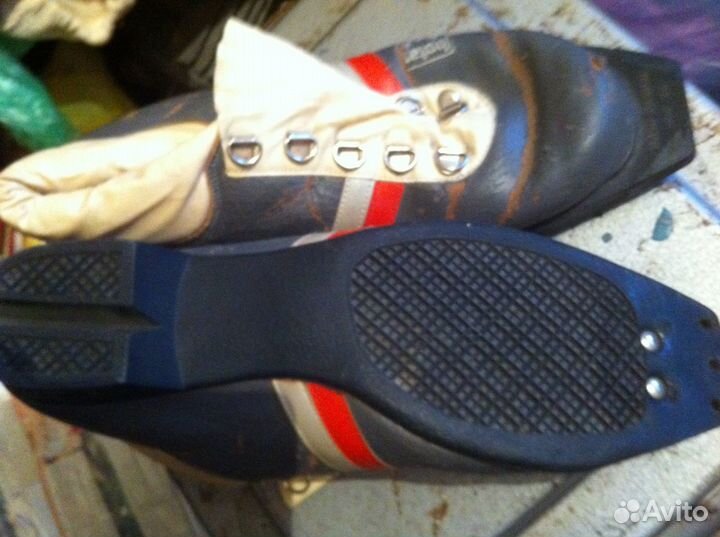 Лыжи с ботинкам, Детские санки, Ледянки, Крепления