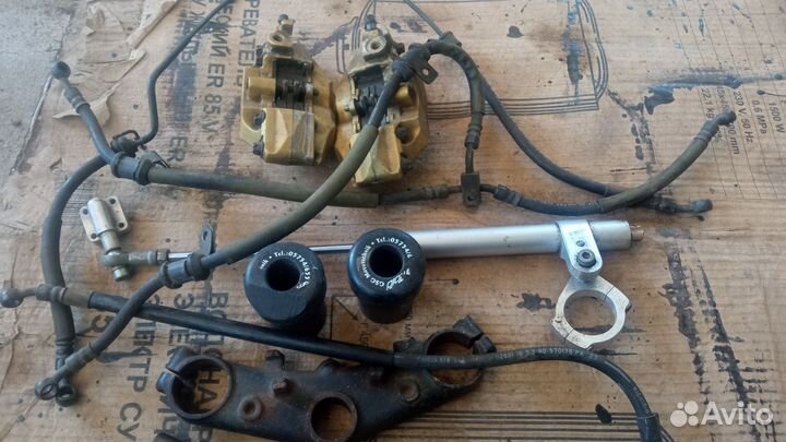 Запчасти на honda vtr 1000f