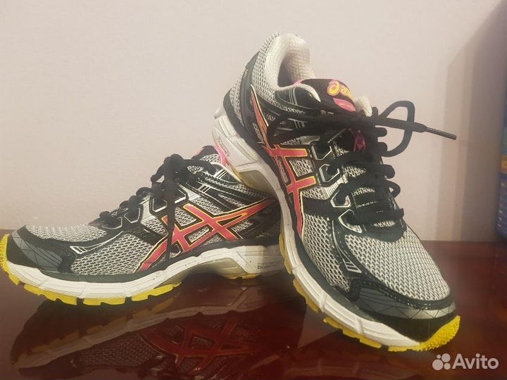 Кроссовки беговые asics Gel GT2000 gore-TEX. ориги