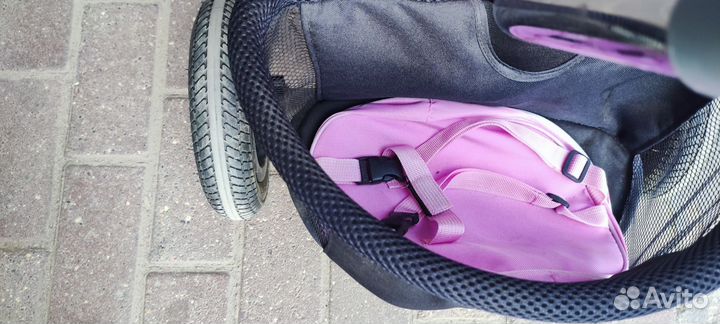 Трехколесный велосипед с ручкой