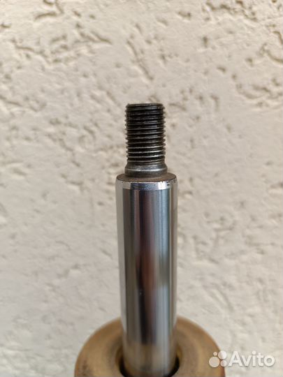 Амортизатор передний Опель Астра h