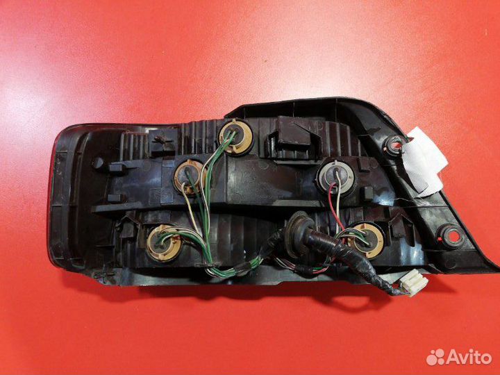 Фонарь задний правый Toyota Chaser GX100 1G-FE