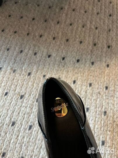 Туфли женские Saint Laurent