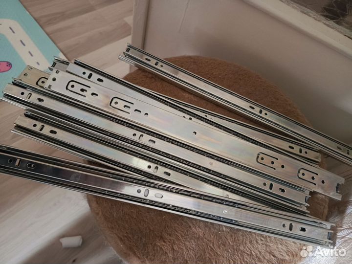 Шариковые направляющие для ящиков