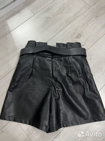 Кожаные шорты
