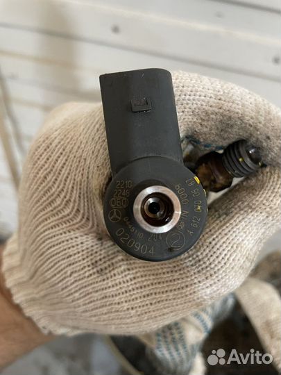 Форсунка топливная 2.7 Jeep Grand Cherokee WJ