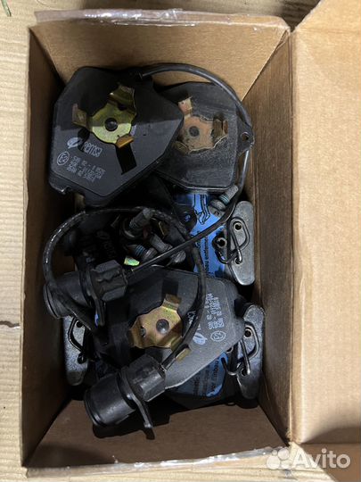 Тормозные колодки Audi А8(4D2, 4D8)