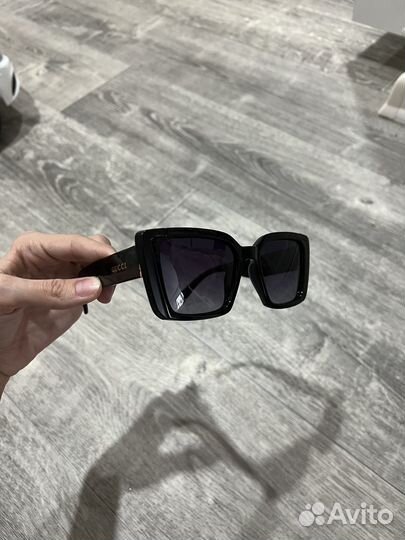 Солнечные очки gucci