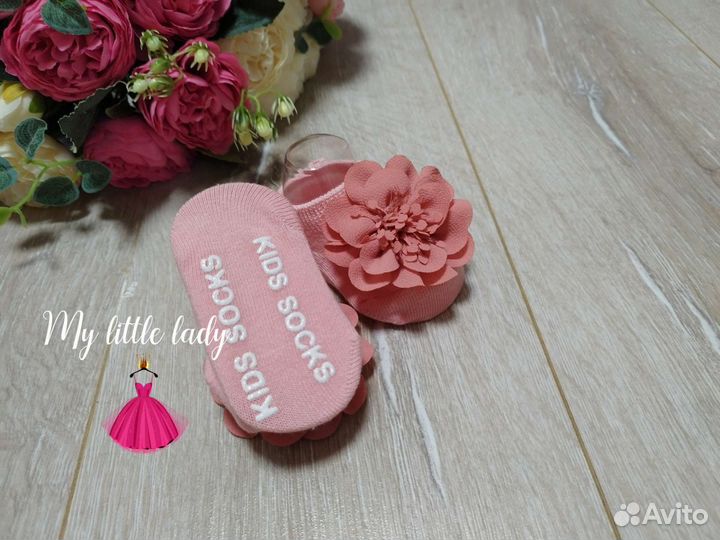 Комплект пинетки и повязка для девочки новое