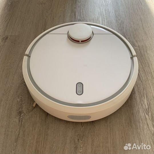 Робот-пылесос Xiaomi Mi robot vacuum cleaner