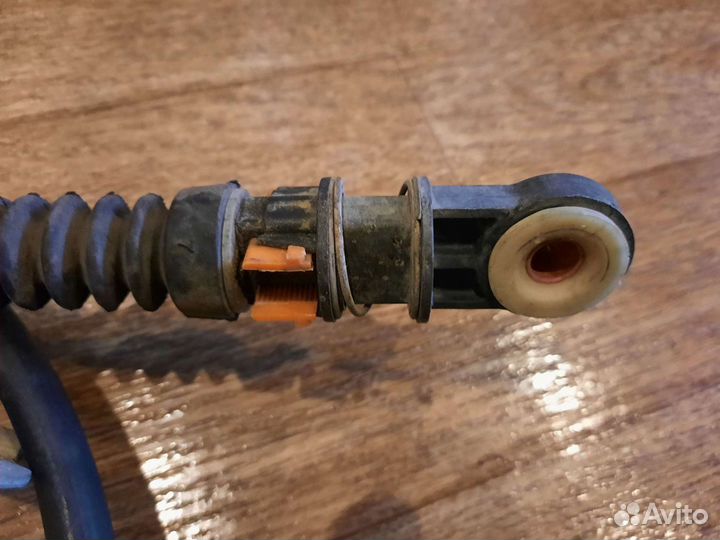 Трос АКПП б/у на Volvo S60 2.4L, 01г