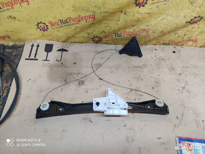 Стеклоподъёмник задний правый Skoda Octavia A5