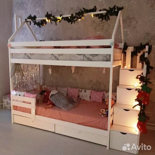 Двухъярусная кровать деревянная