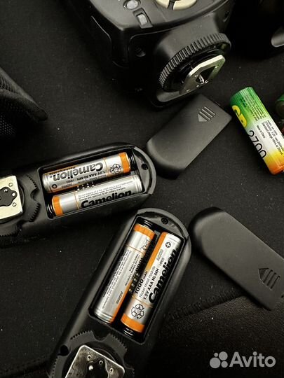 Вспышка камеры Yongnuo - YN560IV (+синхронизатор)